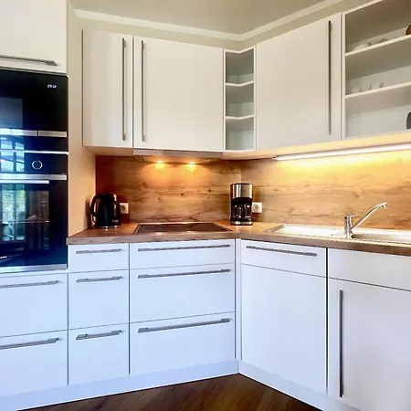 Apartment 401, Seepark