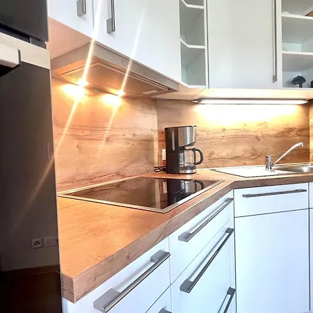 401, Seepark Apartment *